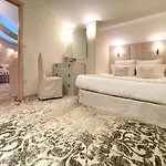 Penthouse In Eney Hotel