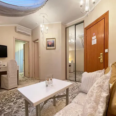 Penthouse In Eney 利沃夫