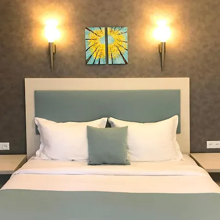 ホテル Penthouse In Eney