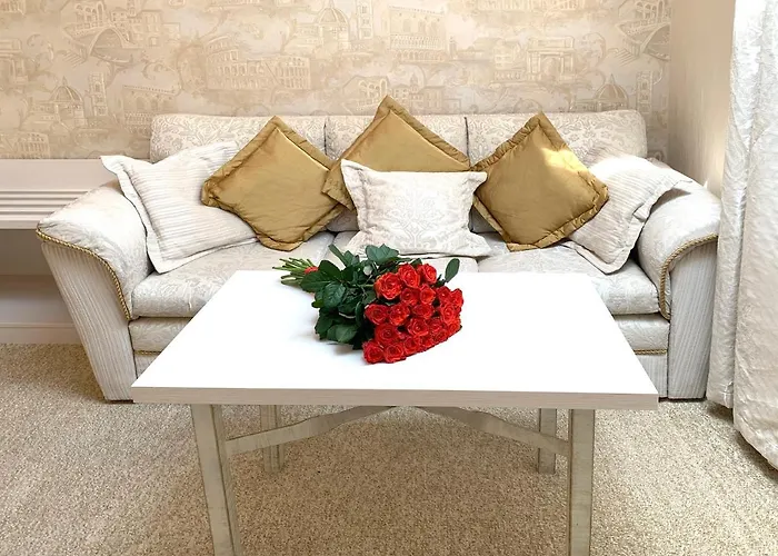 Penthouse In Eney 호텔 *